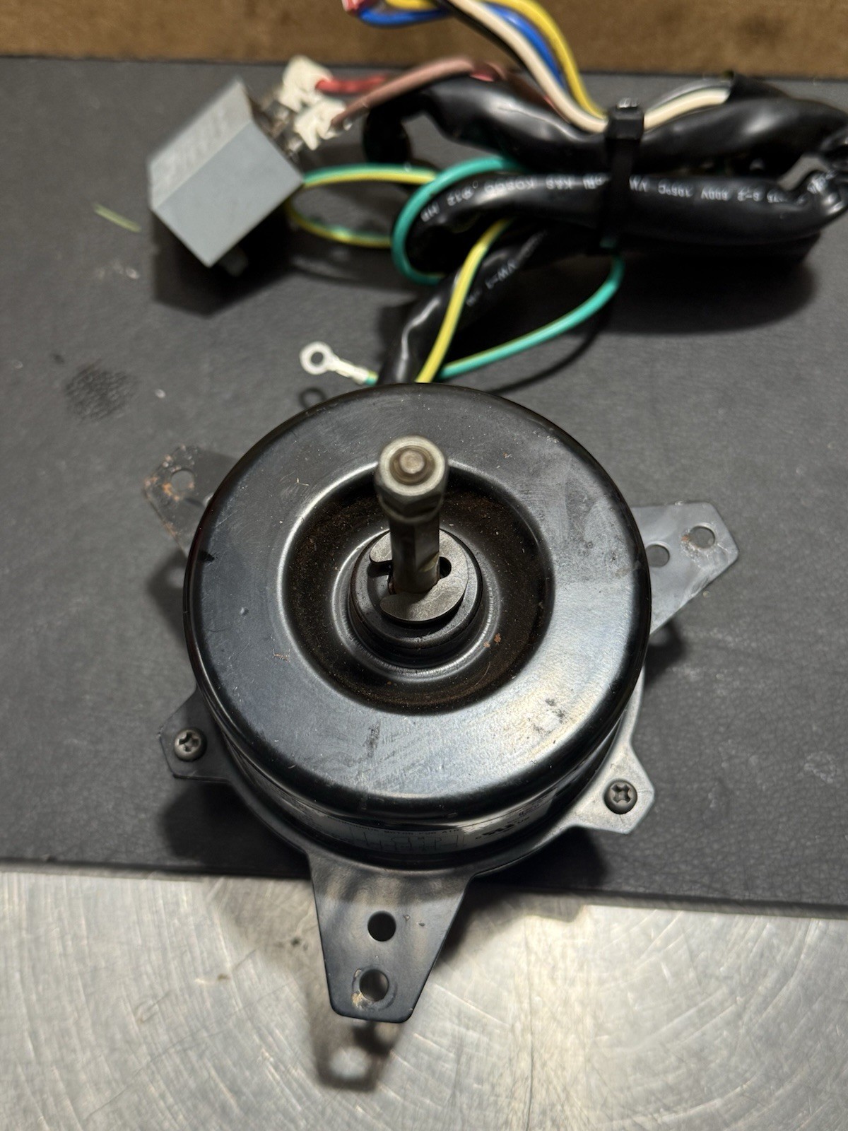 Outdoor Air Conditioner Fan Motor By Broad-Ocean Model Y4L 403B810L