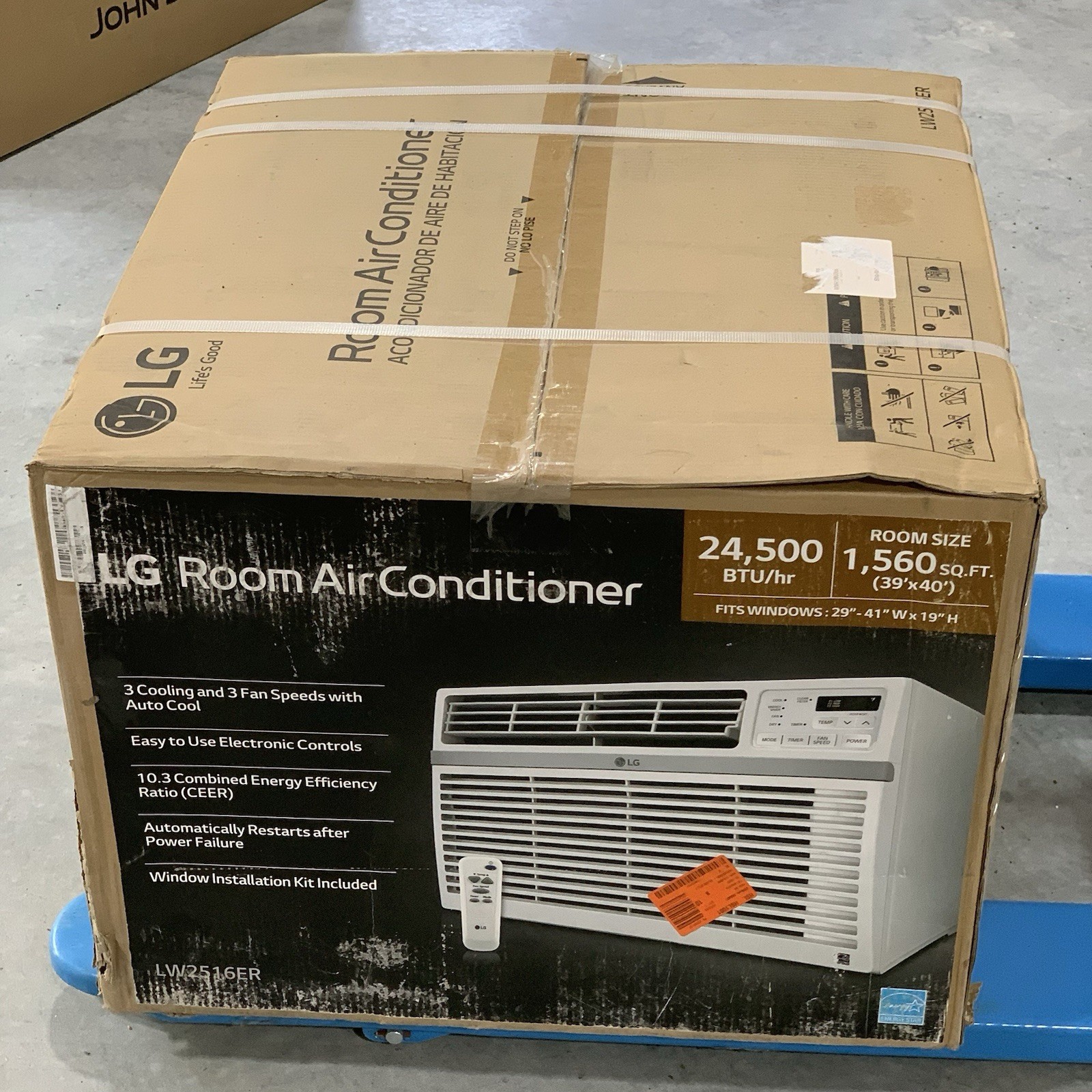 LG 24,500 BTU 230-Volt Window Air Conditioner with Remote in White Pickup ONLY