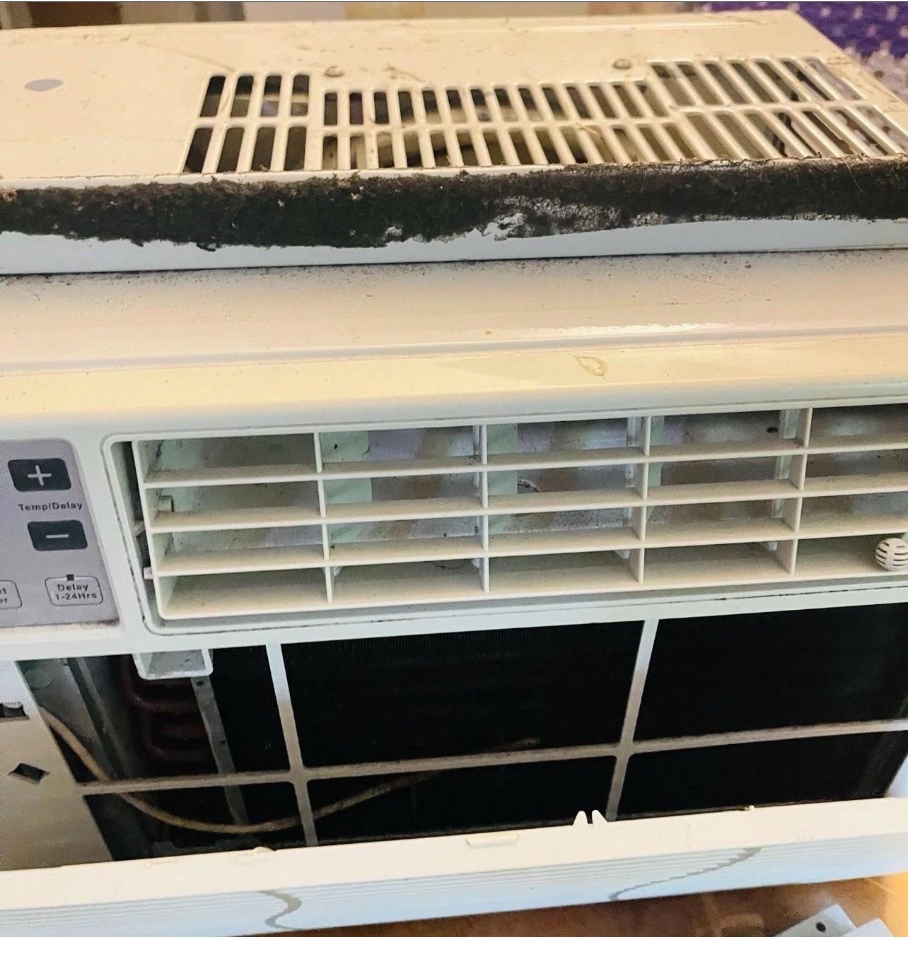 GE AEl06LVQ2 115V BTU 6000 Air Conditioner