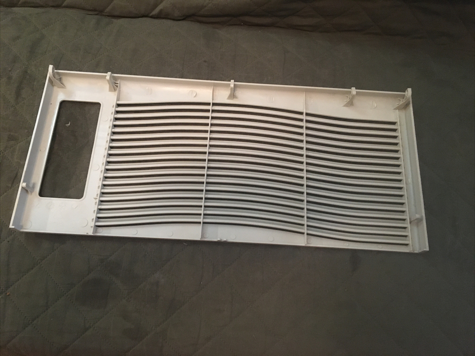 GE ac model: AKM08LNQ1 Front Panel Air Grille 18.6 x 8.22 x 0.8 in