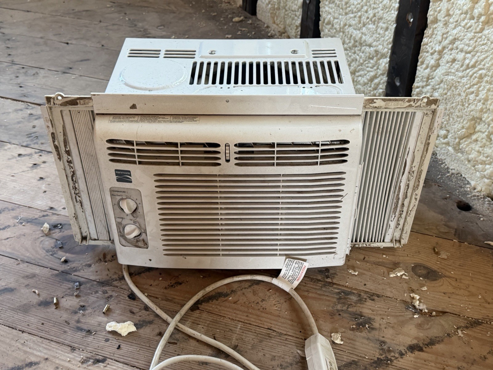 Kenmore Haier Window Air Conditioner White Fan Only Rotary Dial Corded Electric