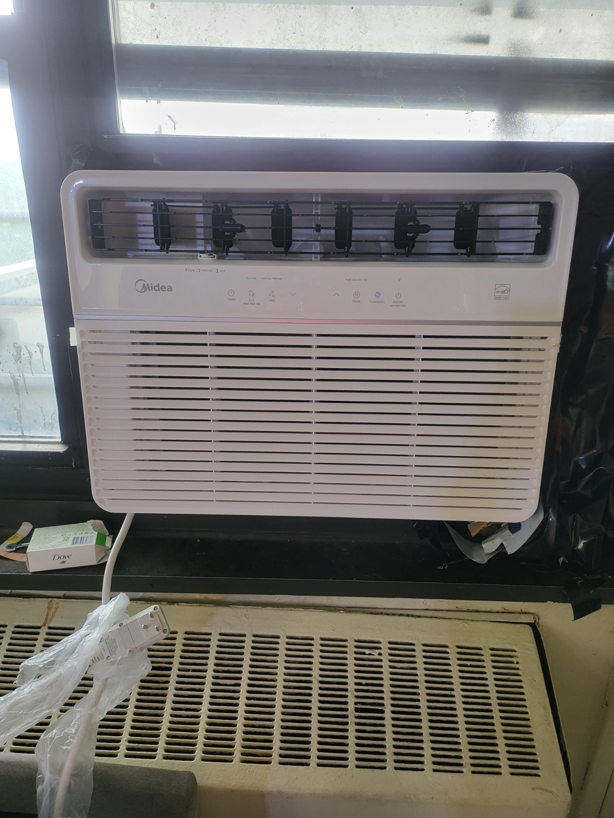 Frigidaire FHWC183WB2 18000 BTU Window Mounted Room Air Conditioner – White