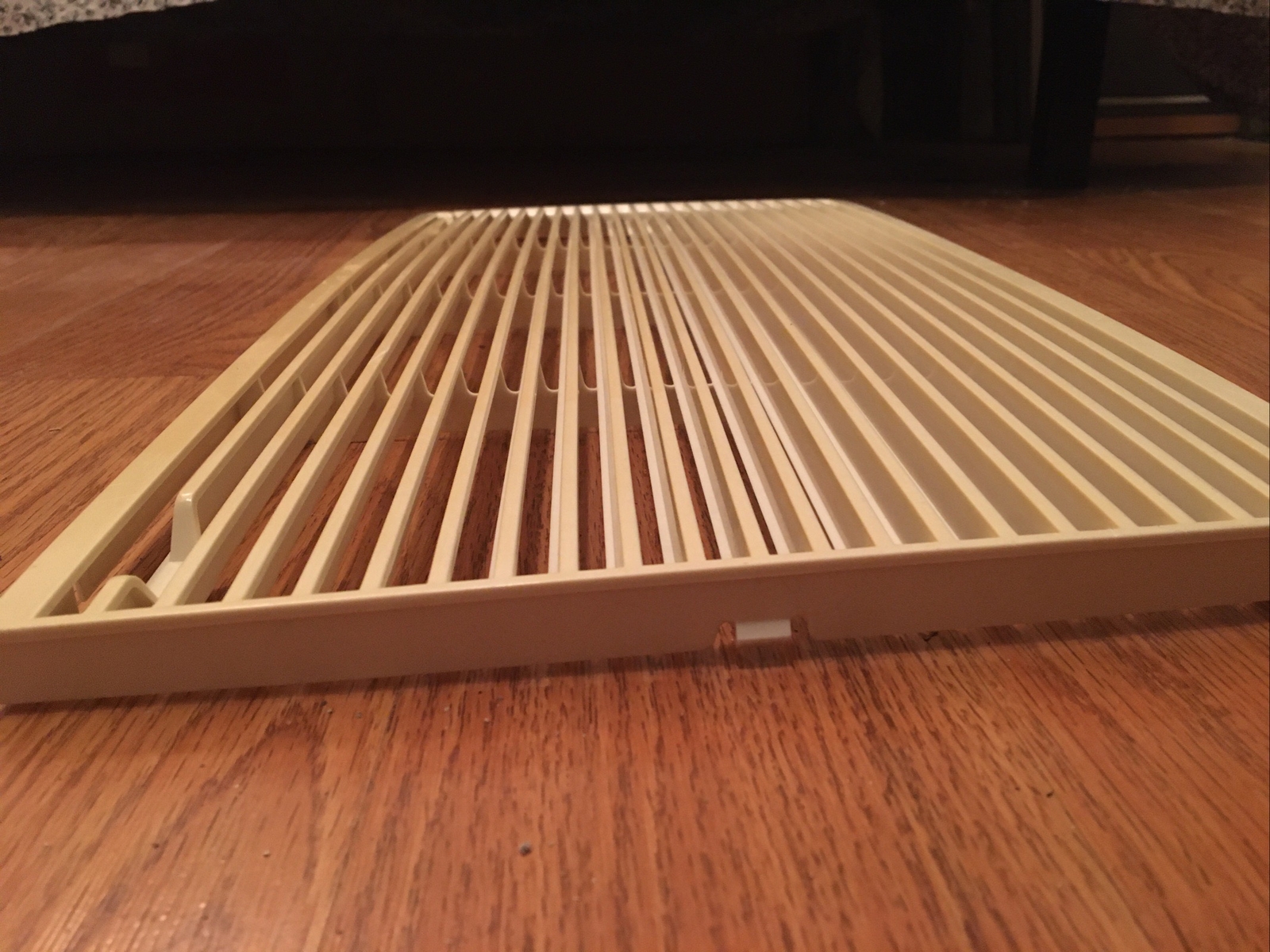Frigidaire ac model: FRA155MT1 Front Panel Air Grille 21.06 x 10.59 x0.82 in