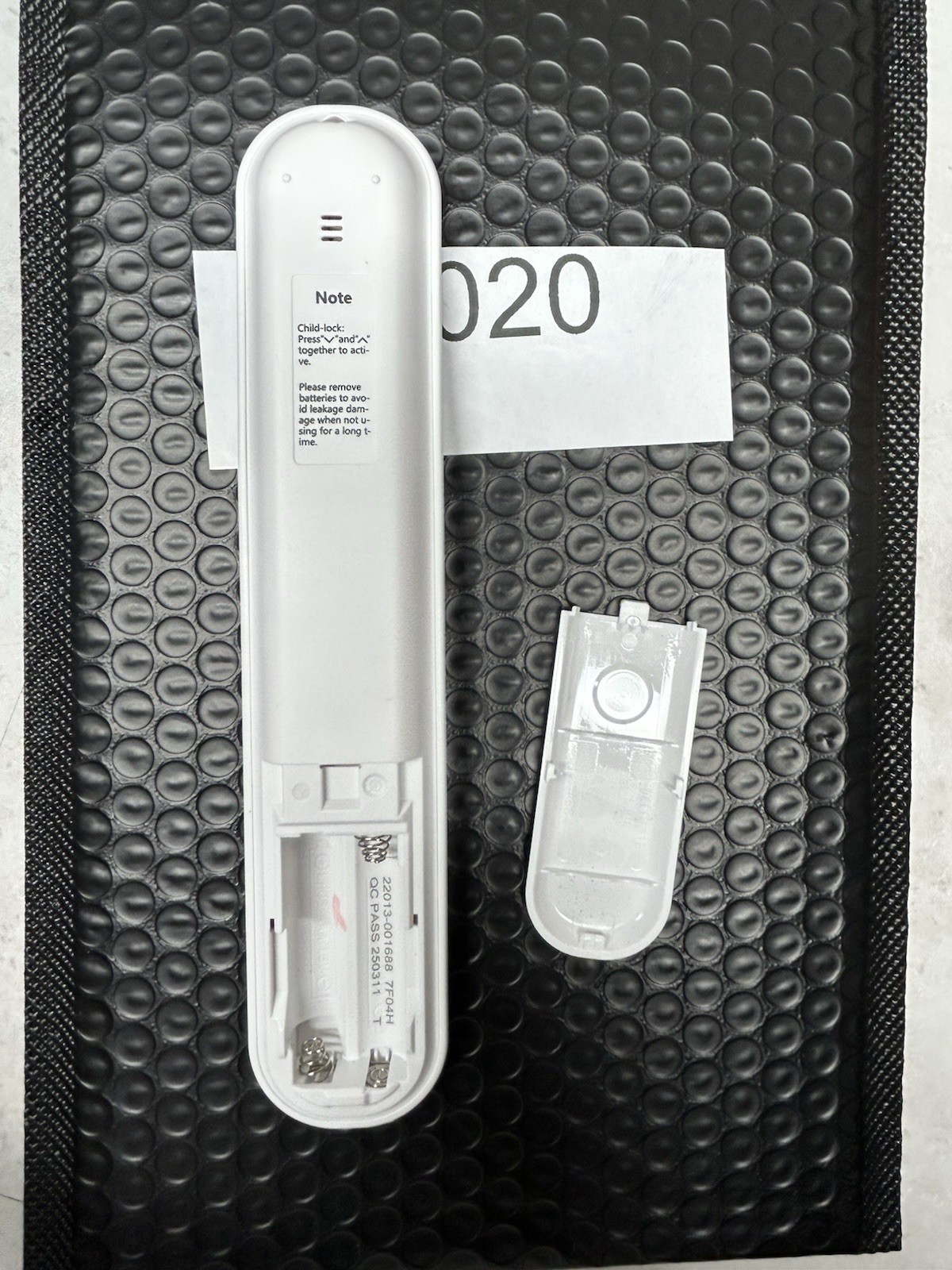 ROVSUN Air Conditioner Remote Control 22013-001688 7F04H White Tested