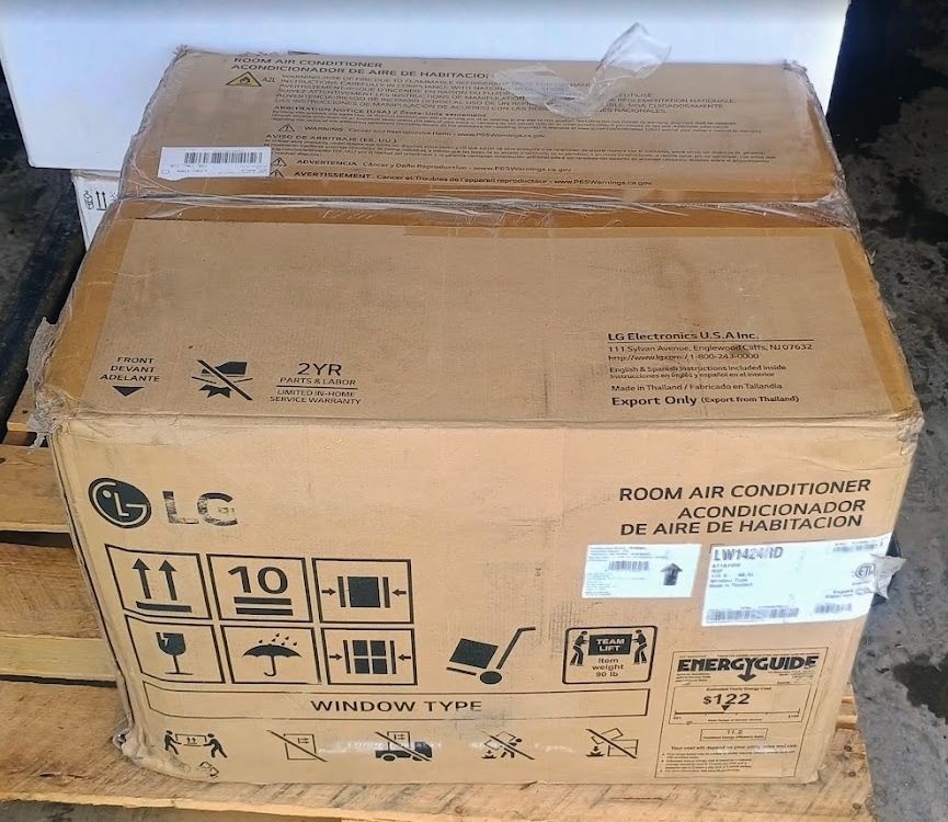 LG 14,000 BTU 800 Sq Ft Window AirConditioner LW1424RD Stay Cool!!!