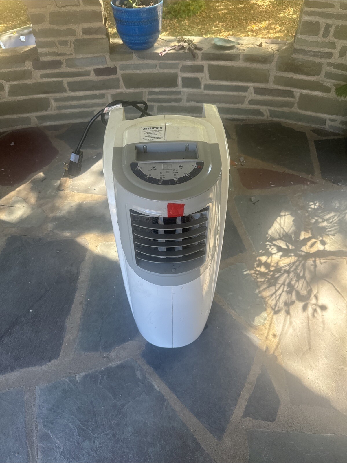 AC Unit, Hose And Window Kit. 8000 BTU