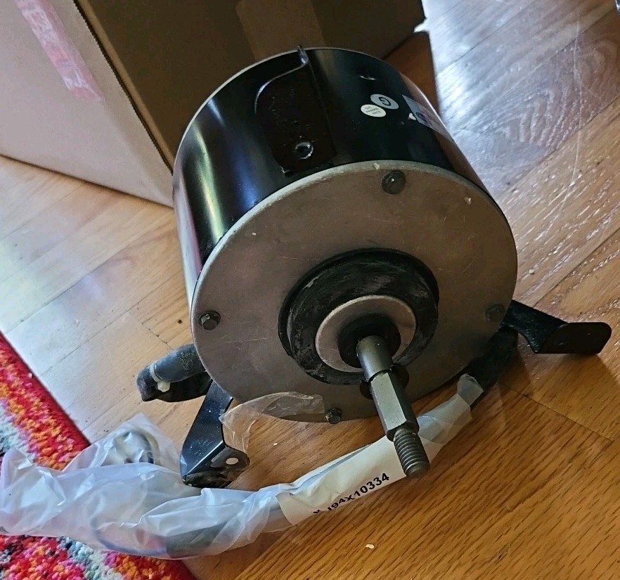 WJ94X10334 GENUINE OEM GE General Electric Room Air Conditioner Motor Fan -CW