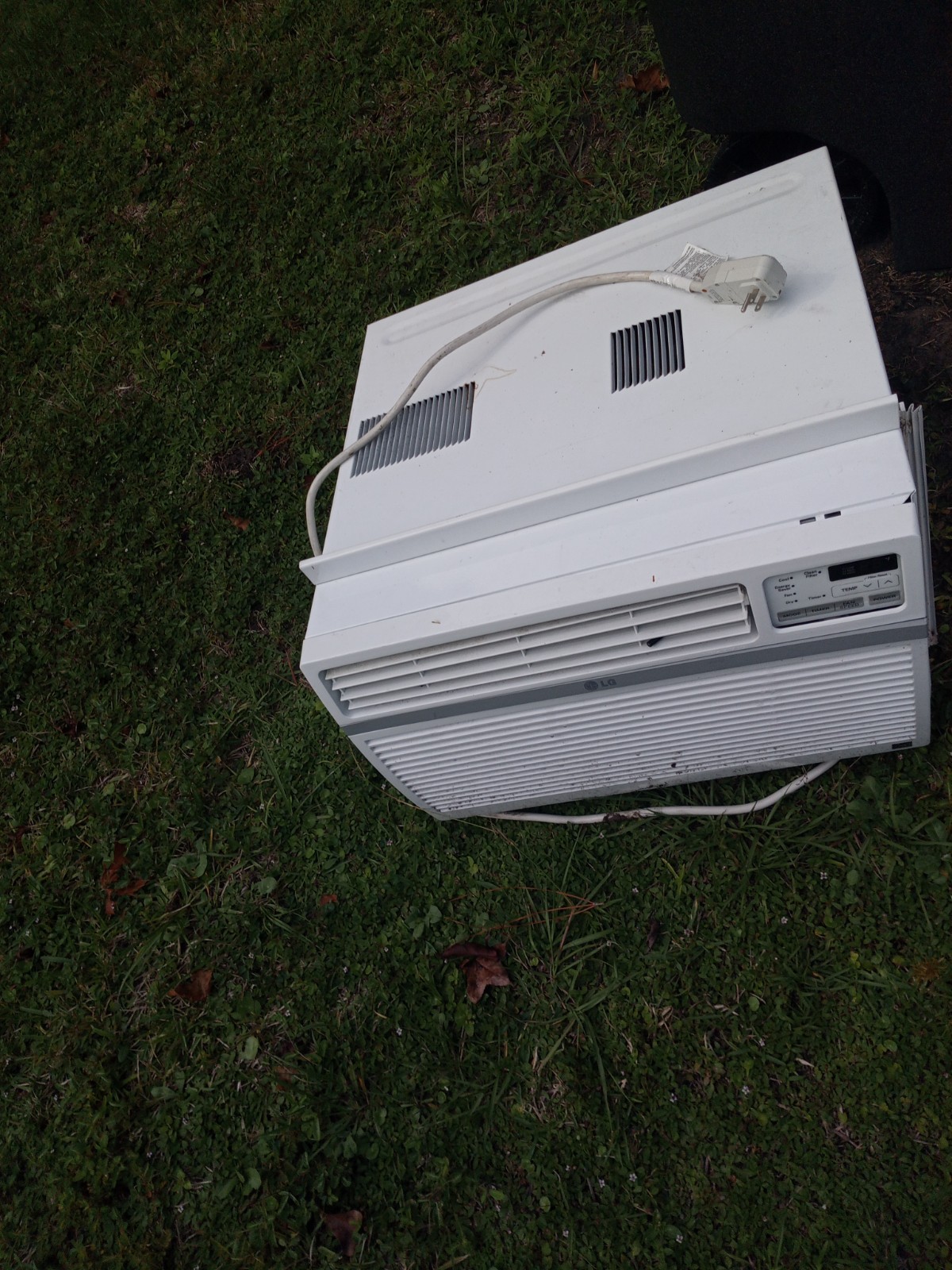 Midea MAW05M1WWT 5000BTU 115V Mechanical Room Air Conditioner – White