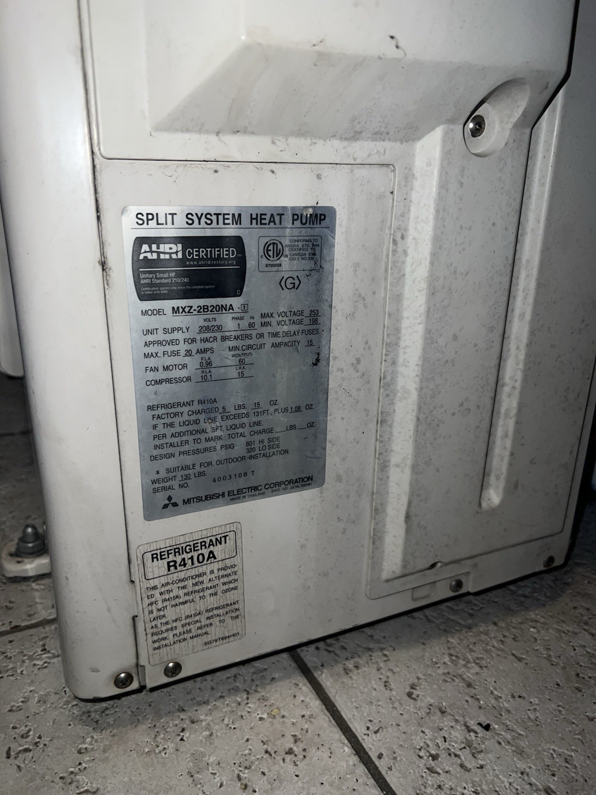 Mitsubishi Wall Mount Air Conditioner With Cold And Heat