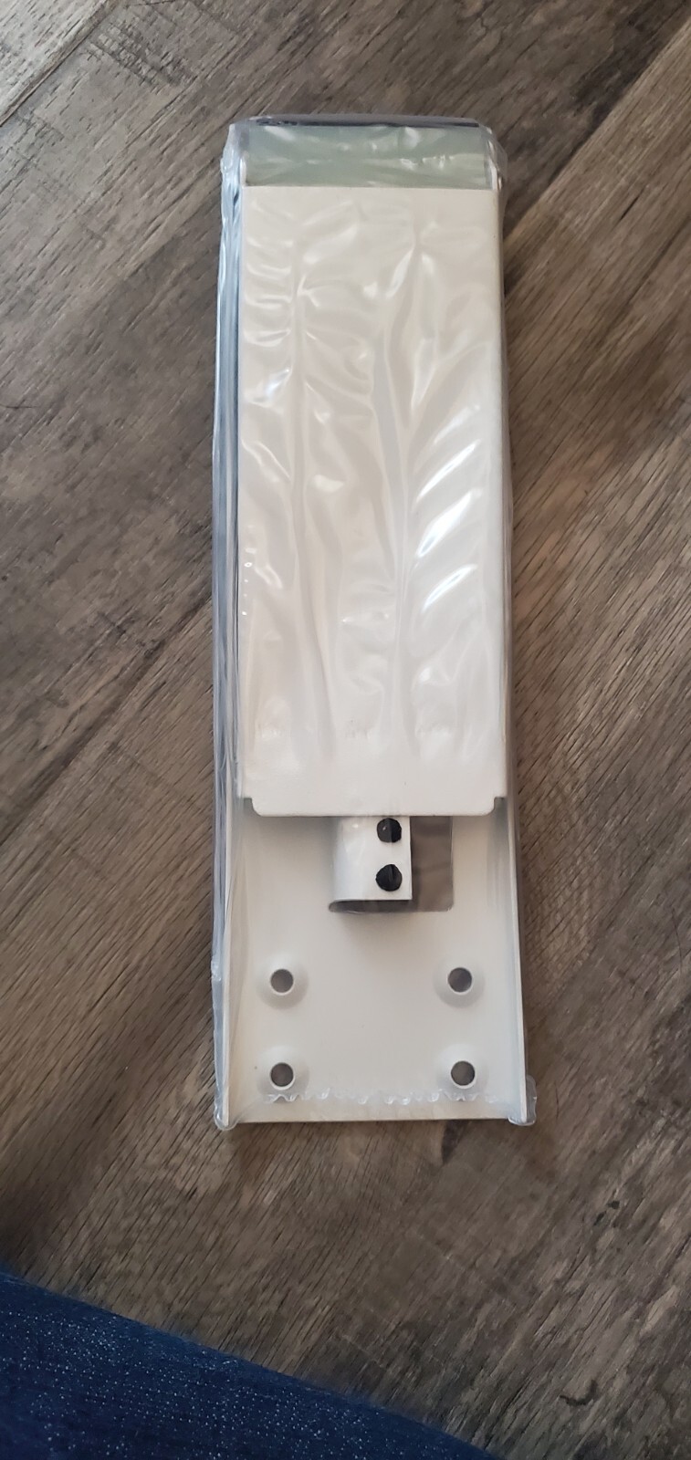 New Sealed Frigidaire 80lb Air Conditioner Support Bracket 18FFRACBO1