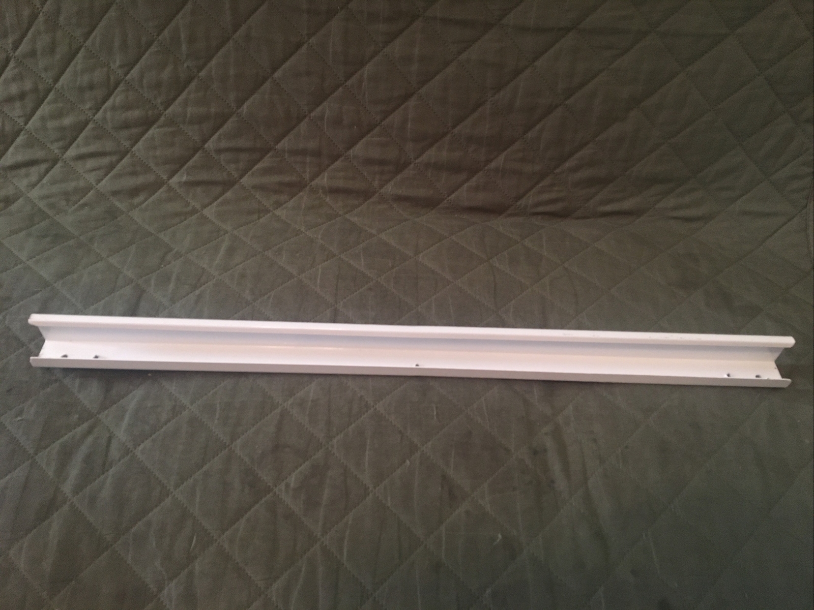 Friedrich ac model: CP12G10B to rail support bar 23.54 x 1.45 x 1.33 in