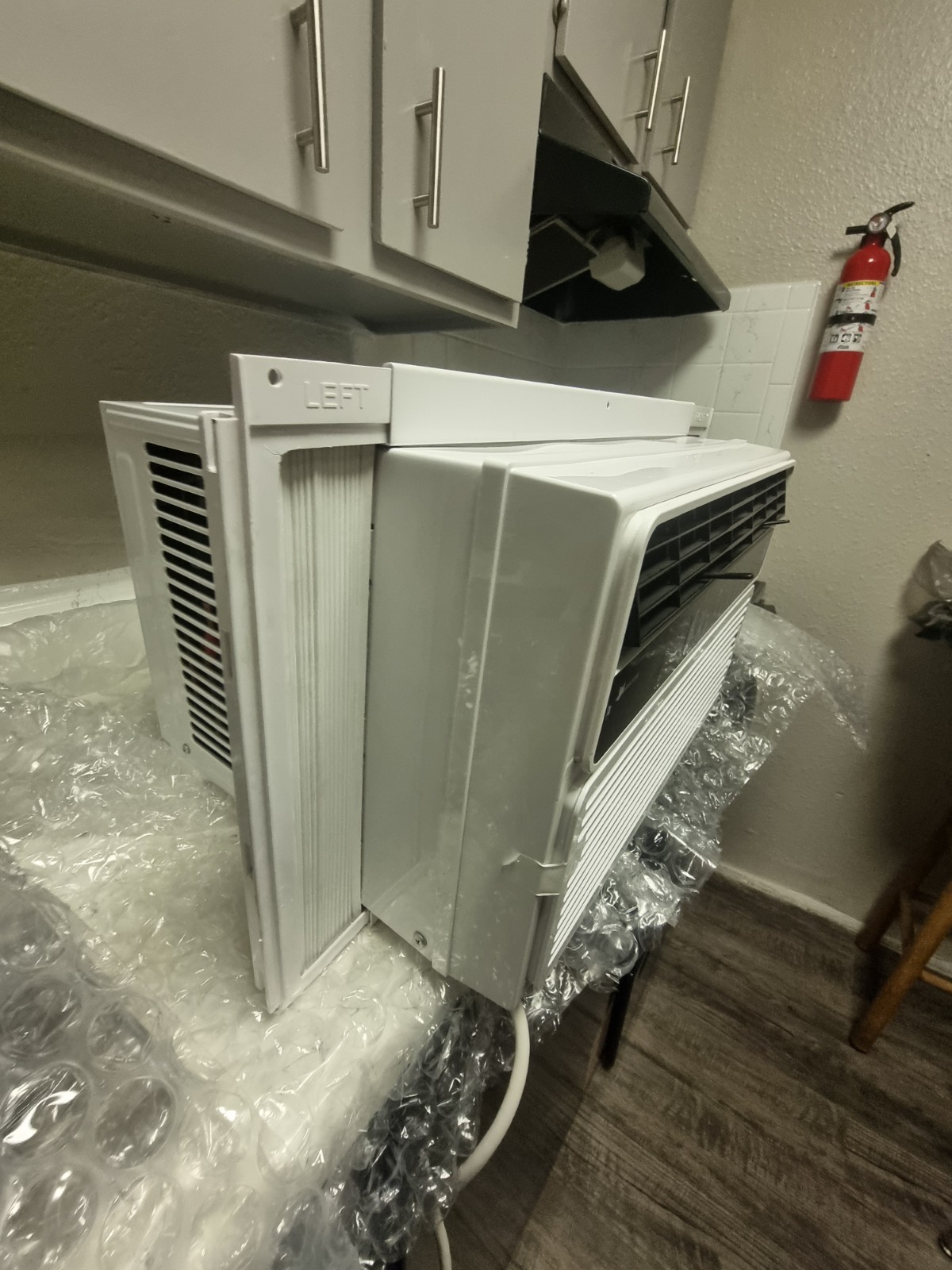 Seasons 8000 BTU, 115-Volt Window Air Conditioner Cool, Only in White (Open Box)