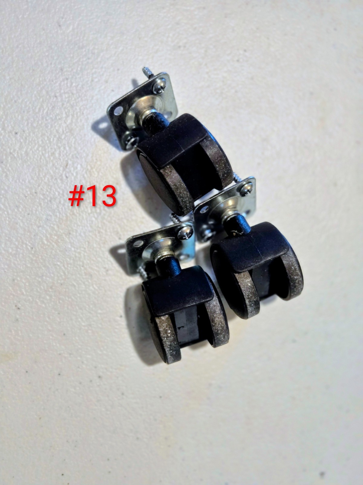 CASTER WHEEL AND MOUNTING BRACKET for Insignia NS-AC10PWHP