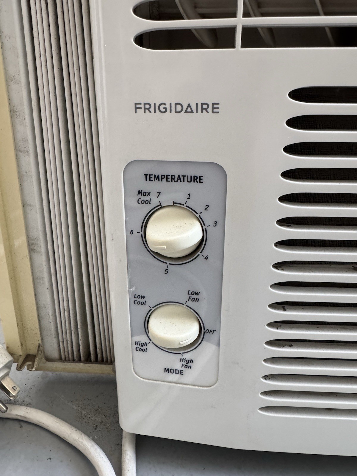 Frigidaire 5,000 BTU 115 Volt Window Air Conditioner FFRA0511Q1