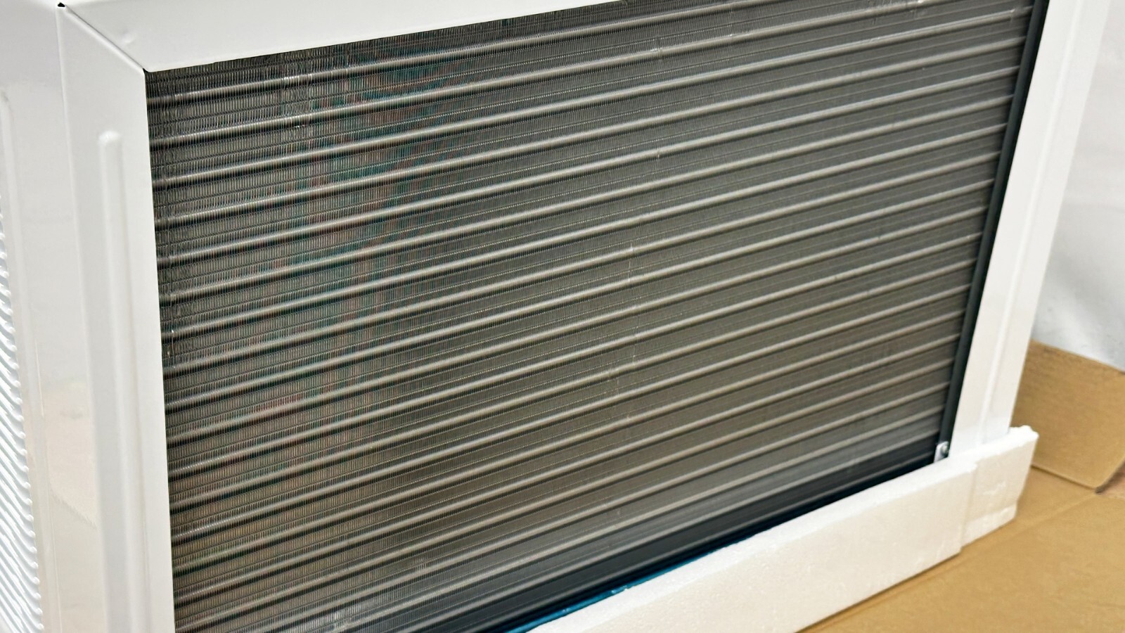 Kanion 220V Walk In Cooler Compressor 2.5 HP 2400W Window Air Conditioner AC