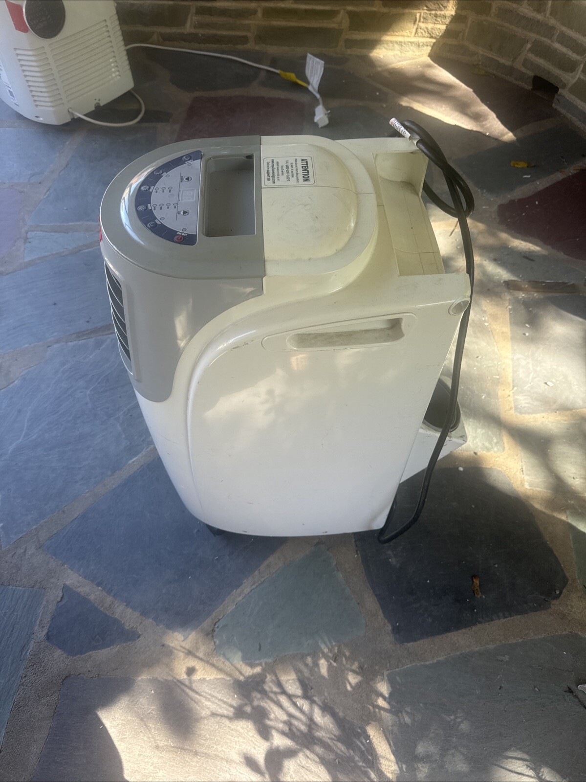 AC Unit, Hose And Window Kit. 8000 BTU