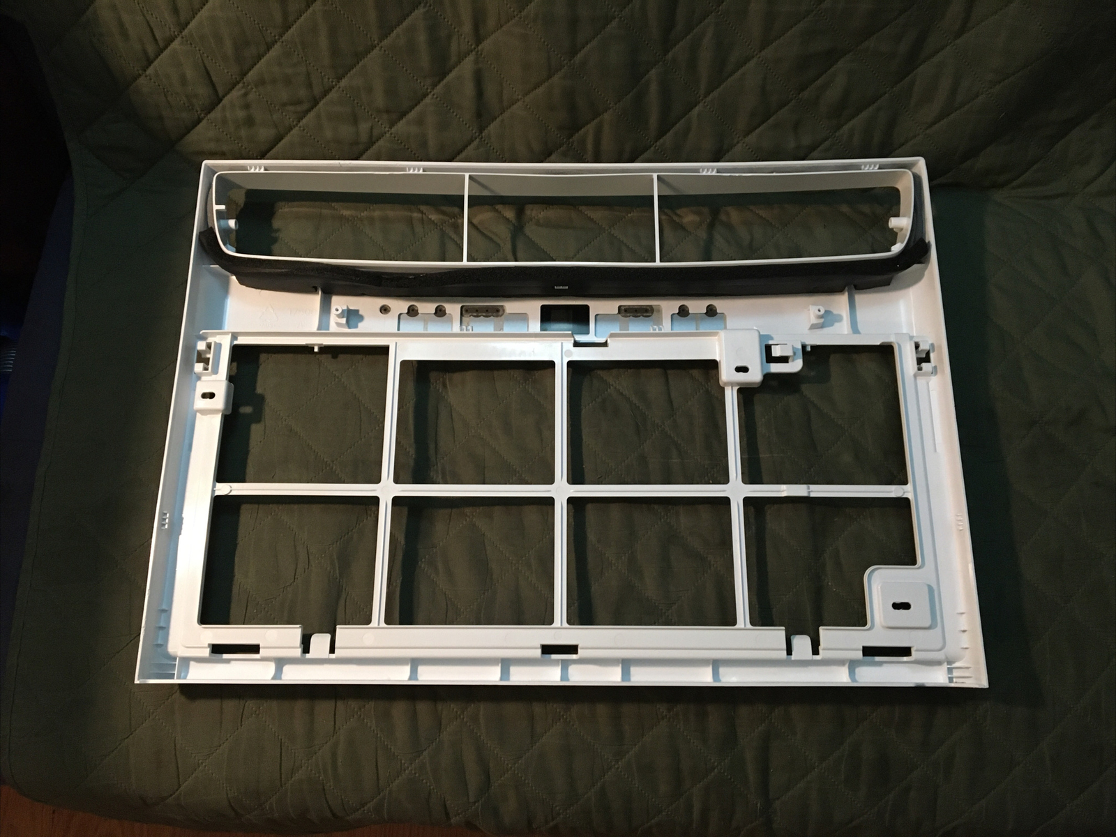 Frigidaire FFRE1033U1 Front Panel Frame 543x379mm