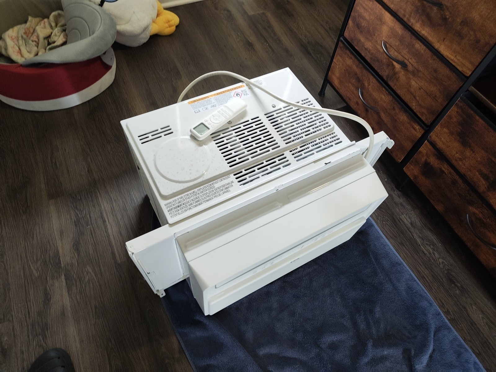 Barely Used TLC Window AC 12000BTUs, With Remote
