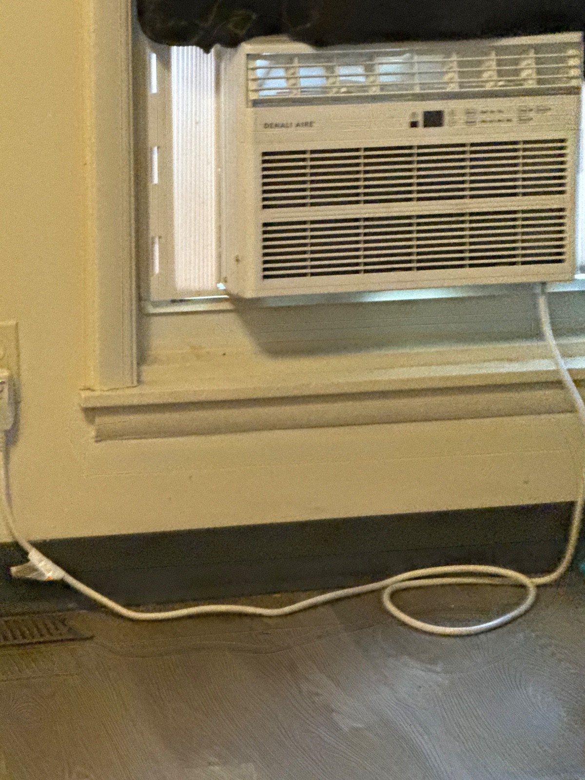 window unit air conditioner used it’s a Denali air literally got it laf