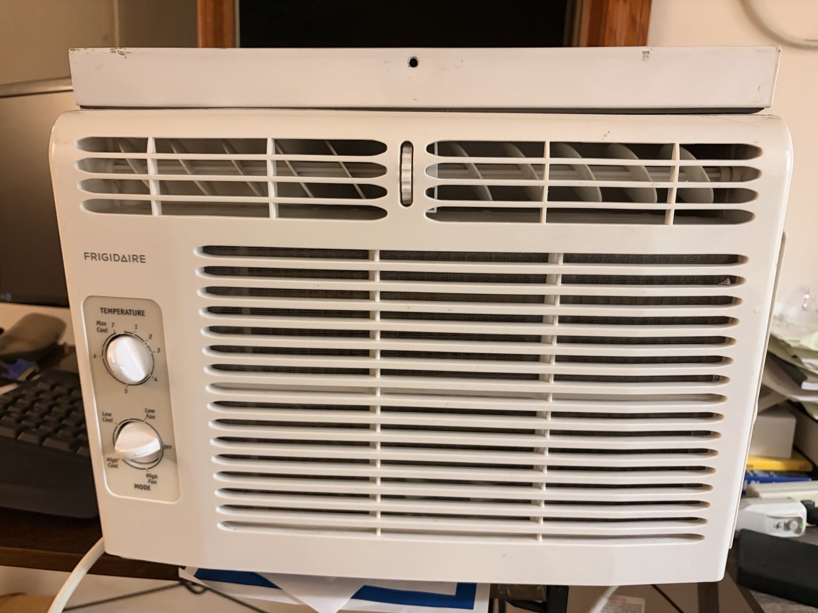 Frigidaire 5000 BTU 115V Window Air Conditioner, Adjustable Thermostat White
