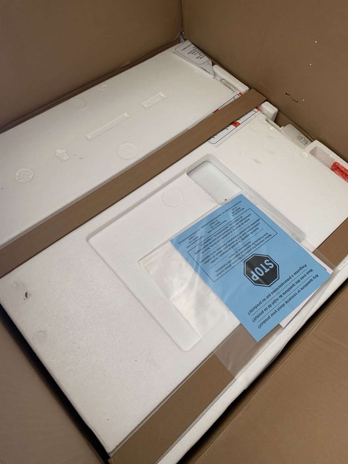 12,000 BTU Electronic TTW Air Conditioner, 230/208V