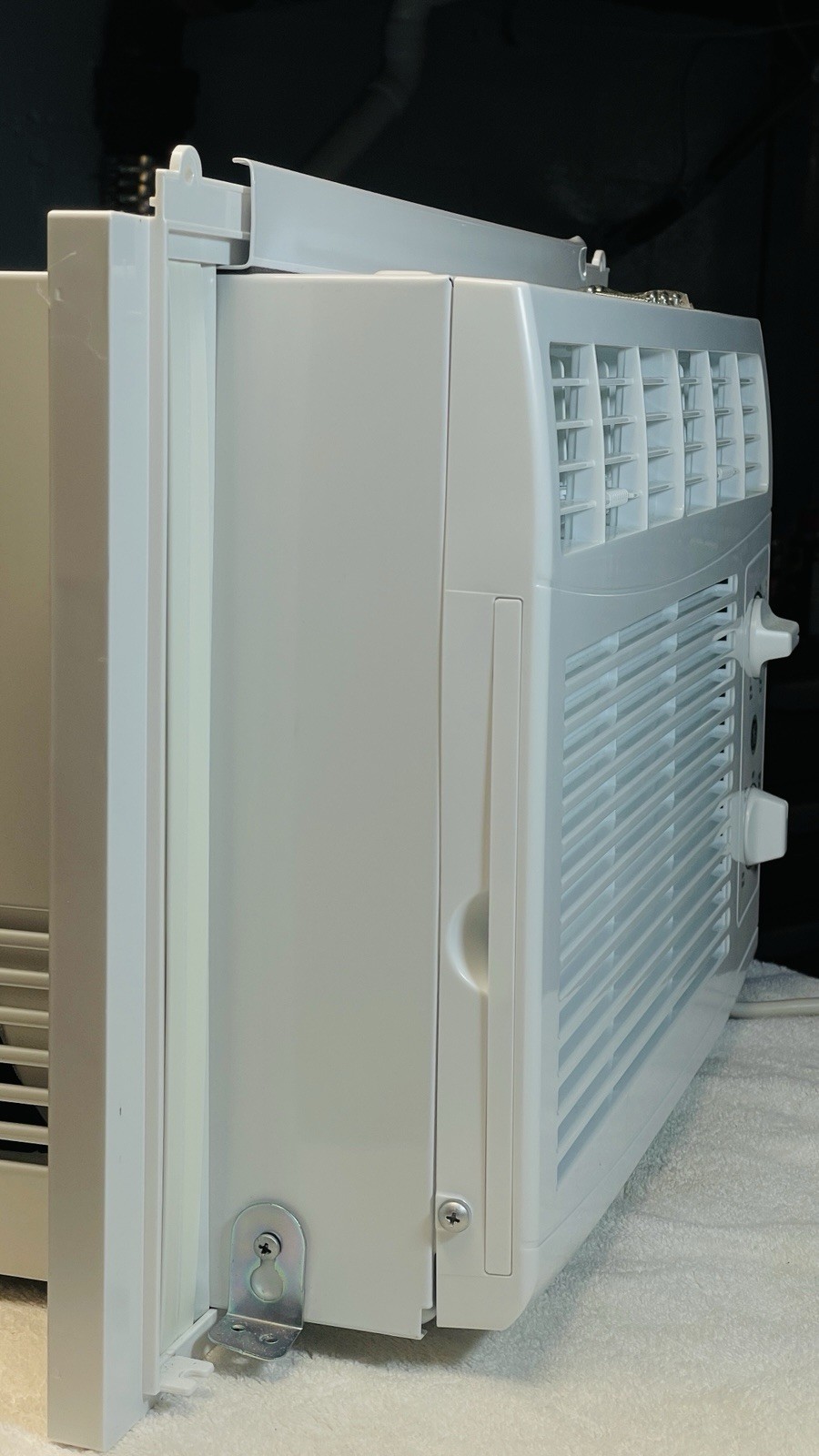 GE 5,000 BTU 115V Window Air Conditioner