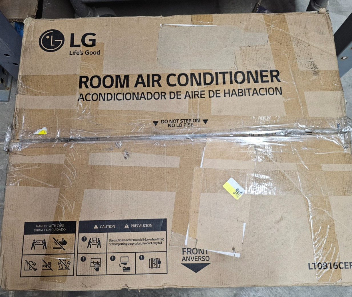 LG LT0816CER 8000 BTU Through Wall Air Conditioner, for Rooms up to 330 Sq. Ft.