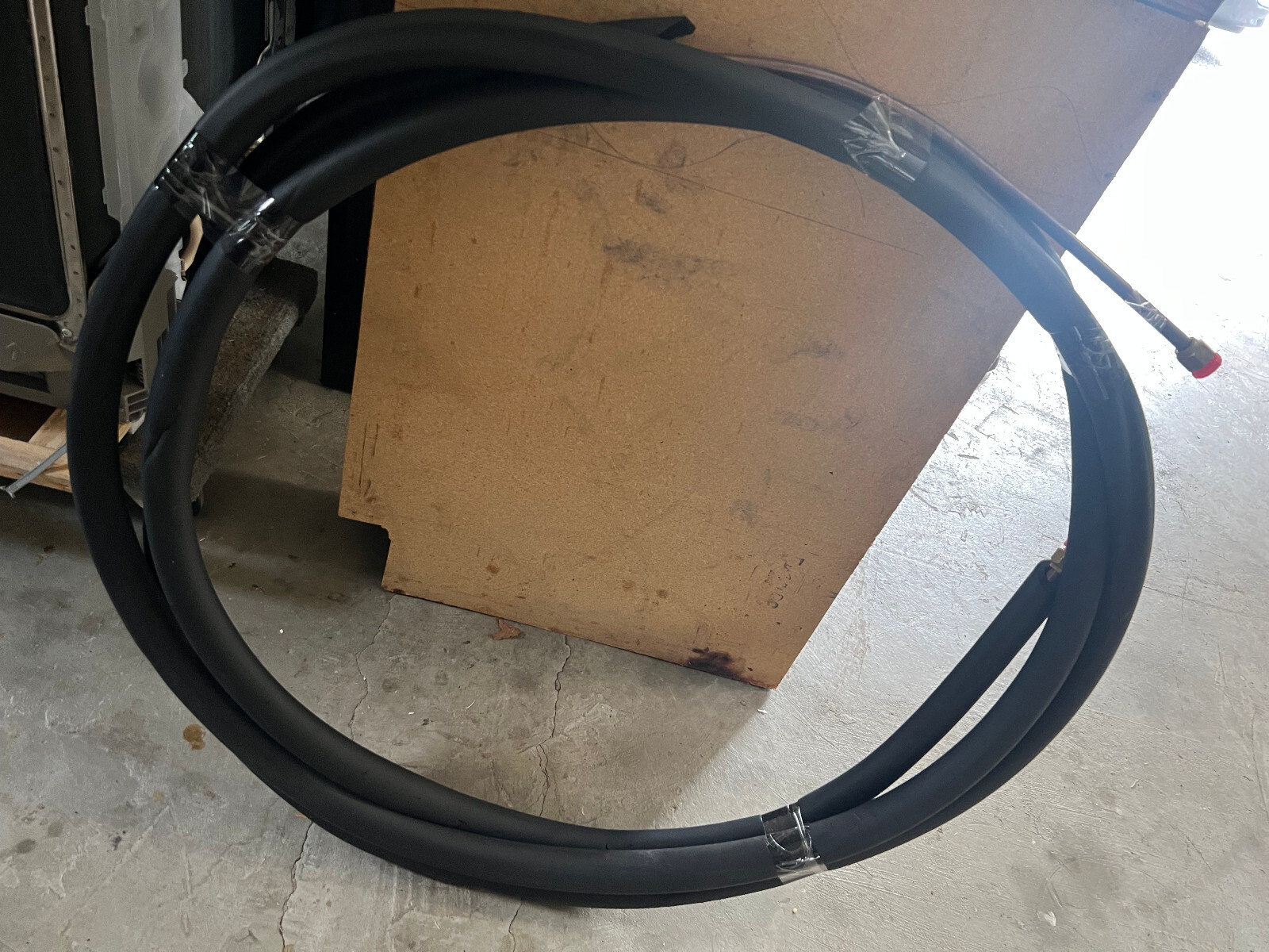 Insulated soft copper pipes 1/4&Prime; & 1/2&Prime; . 25&prime; long, flared ends for ductless AC