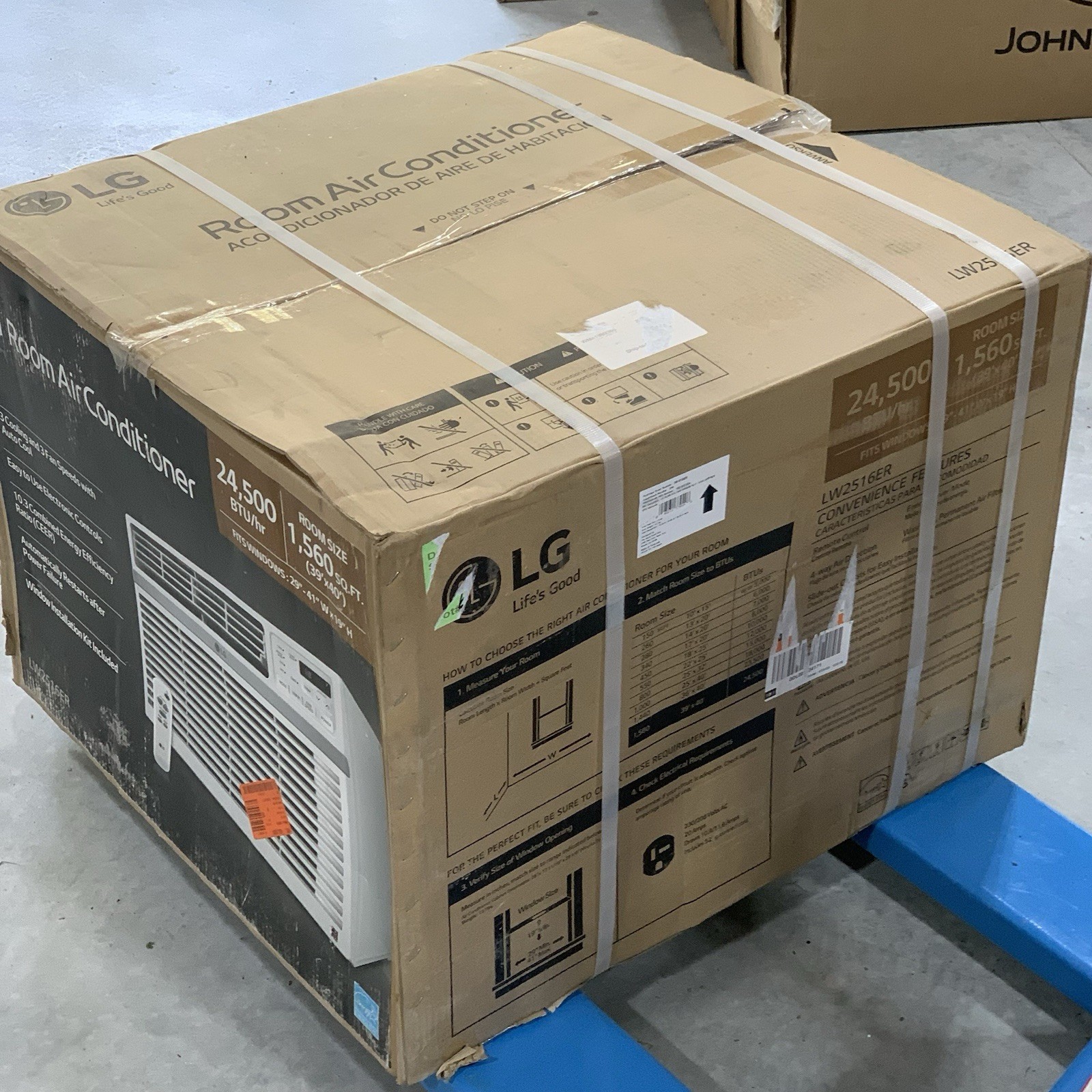 LG 24,500 BTU 230-Volt Window Air Conditioner with Remote in White Pickup ONLY