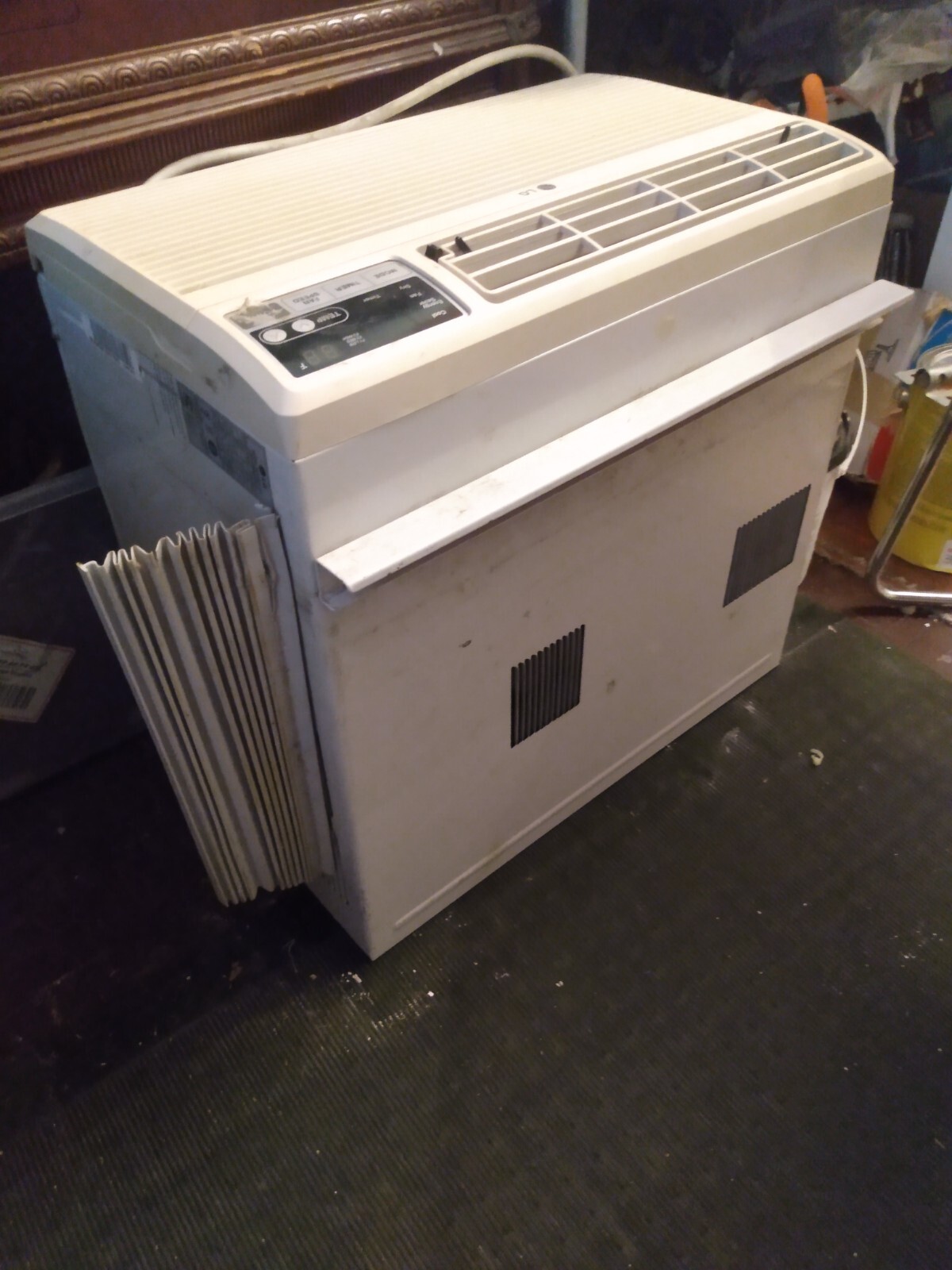 LG9800 BTU 115V Through-the-Wall Air Conditioner with Three Fan Speeds and Remo