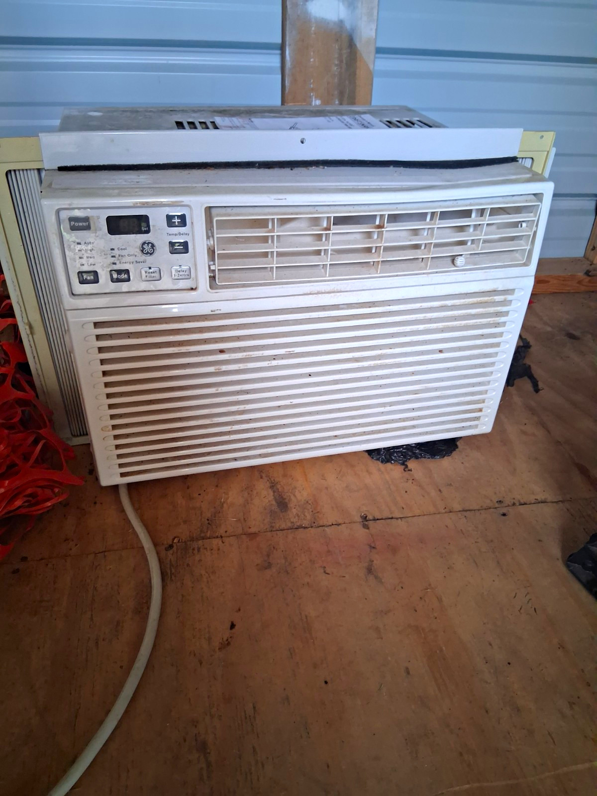 GE Window Air Conditioner 10,000-10,999 BTU 115V Digital Timer White