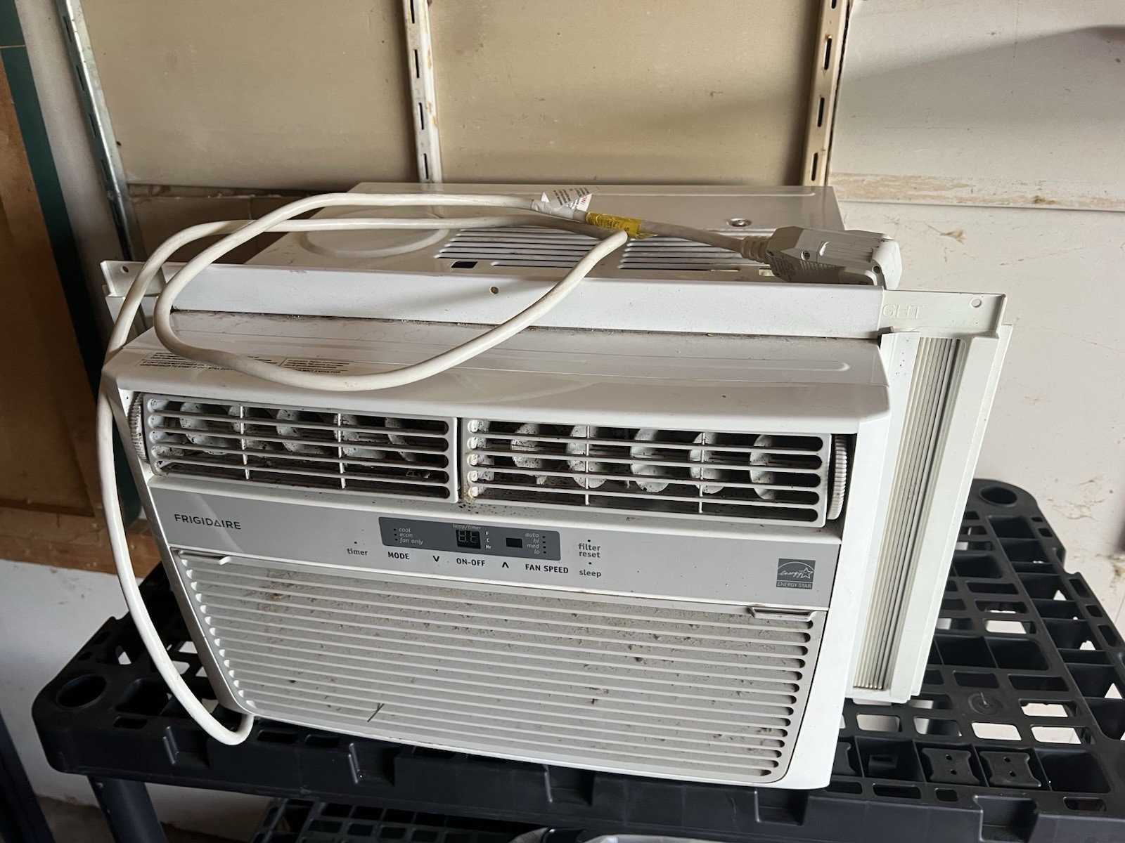 Frigidaire Gallery 8,000 BTU Inverter Window AC with Wi-Fi, 115V