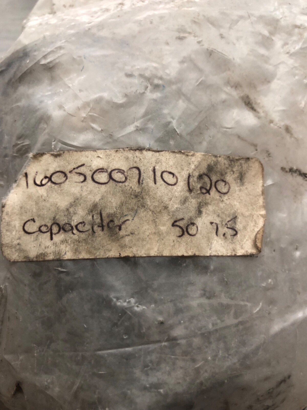 160500710120 / Fedders / Hampton Bay / Maytag Ac Capacitor