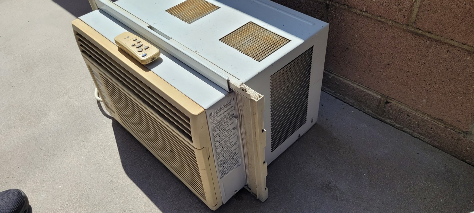 LG LWHD8008R 8,000 BTU Window Air Conditioner AC w/ Remote 115V Used