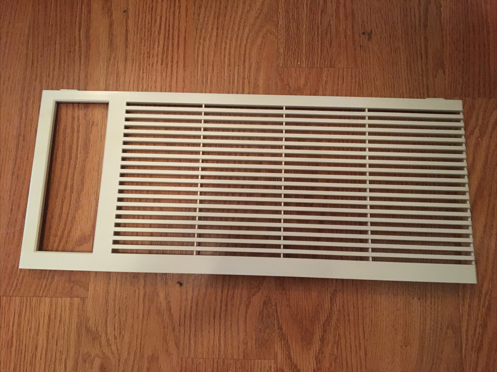 GE ac model: AHM06LWW1 Parts From Panel Air Grille 18.54x 7.83×0.39 in