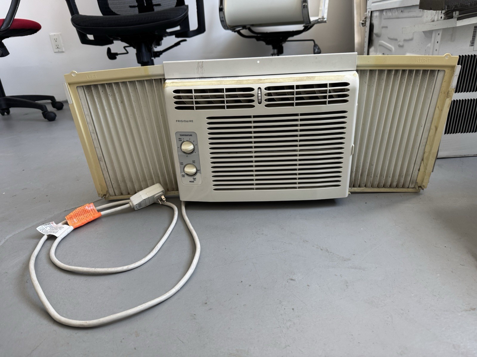 Frigidaire 5,000 BTU 115 Volt Window Air Conditioner FFRA0511Q1