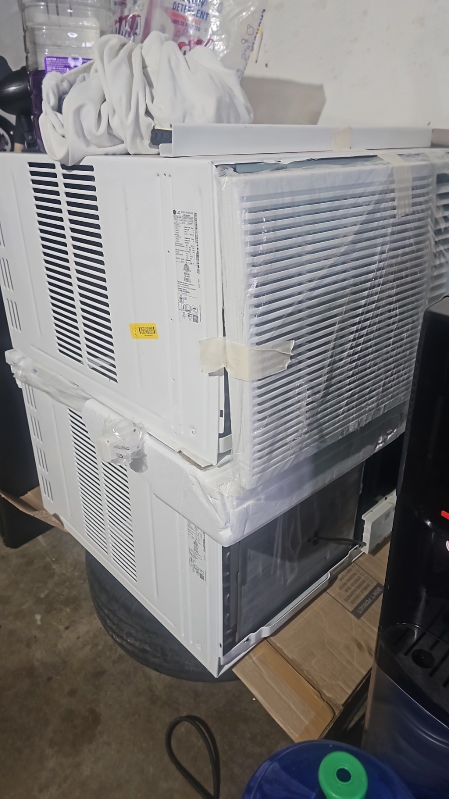LG LW1823HR Window/Wall Air Conditioner 18,000 BTU White R32