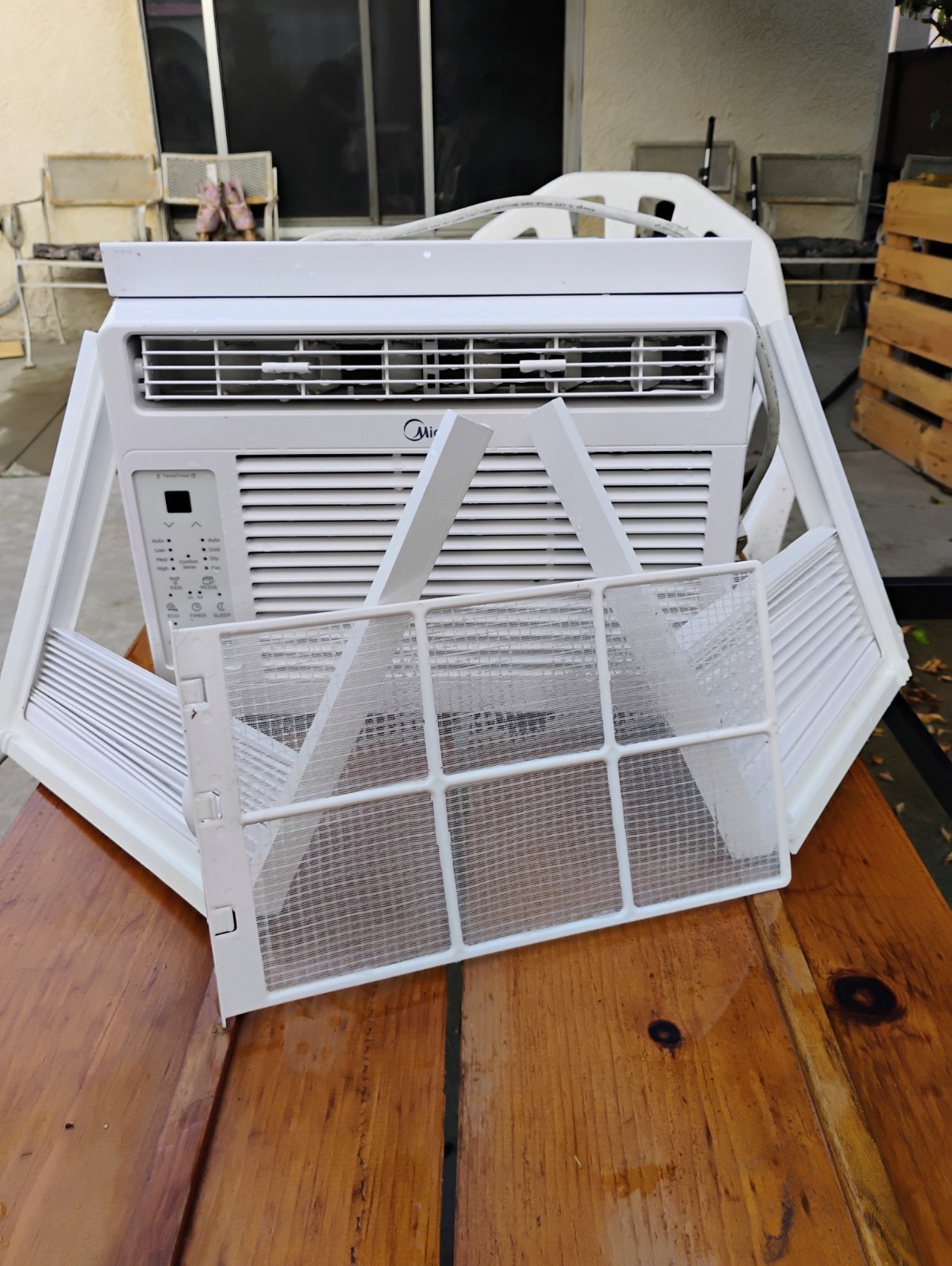 AC Unit Midea 5000 Btu Bent Fins Works Fine