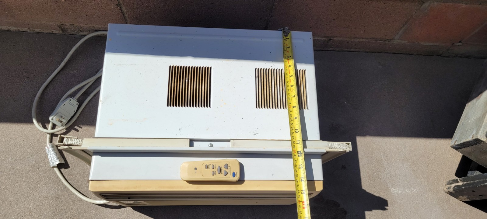 LG LWHD8008R 8,000 BTU Window Air Conditioner AC w/ Remote 115V Used