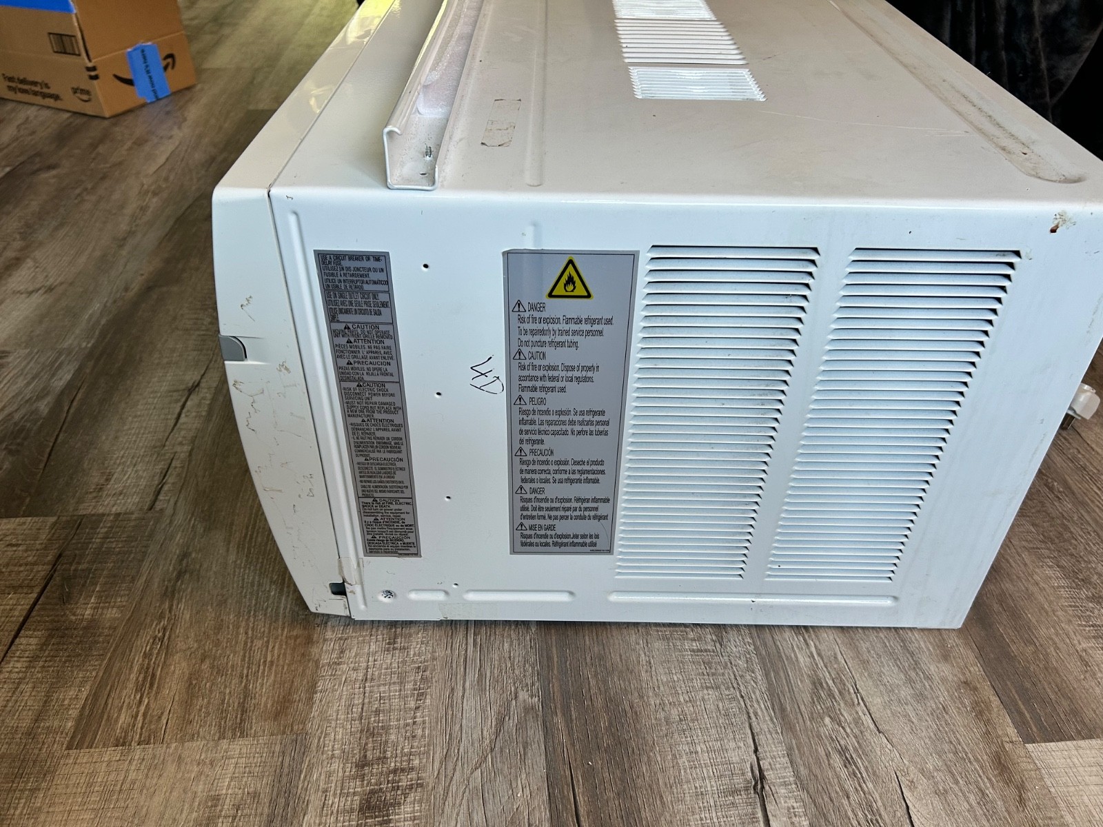 LG LW1216ER 12,000 BTU Window Air Conditioner – White