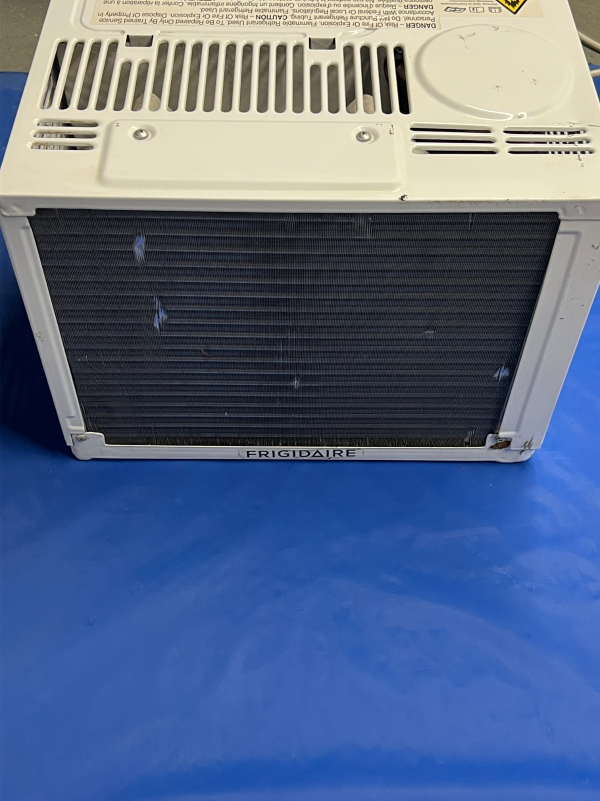 Frigidare Window Mounted Room Air Conditioner 6000BTU – White (FFRA062WAE)
