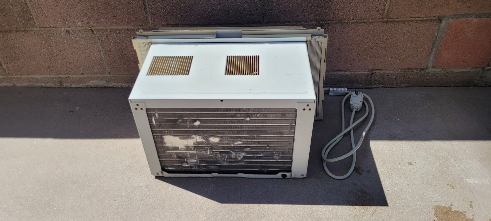LG LWHD8008R 8,000 BTU Window Air Conditioner AC w/ Remote 115V Used