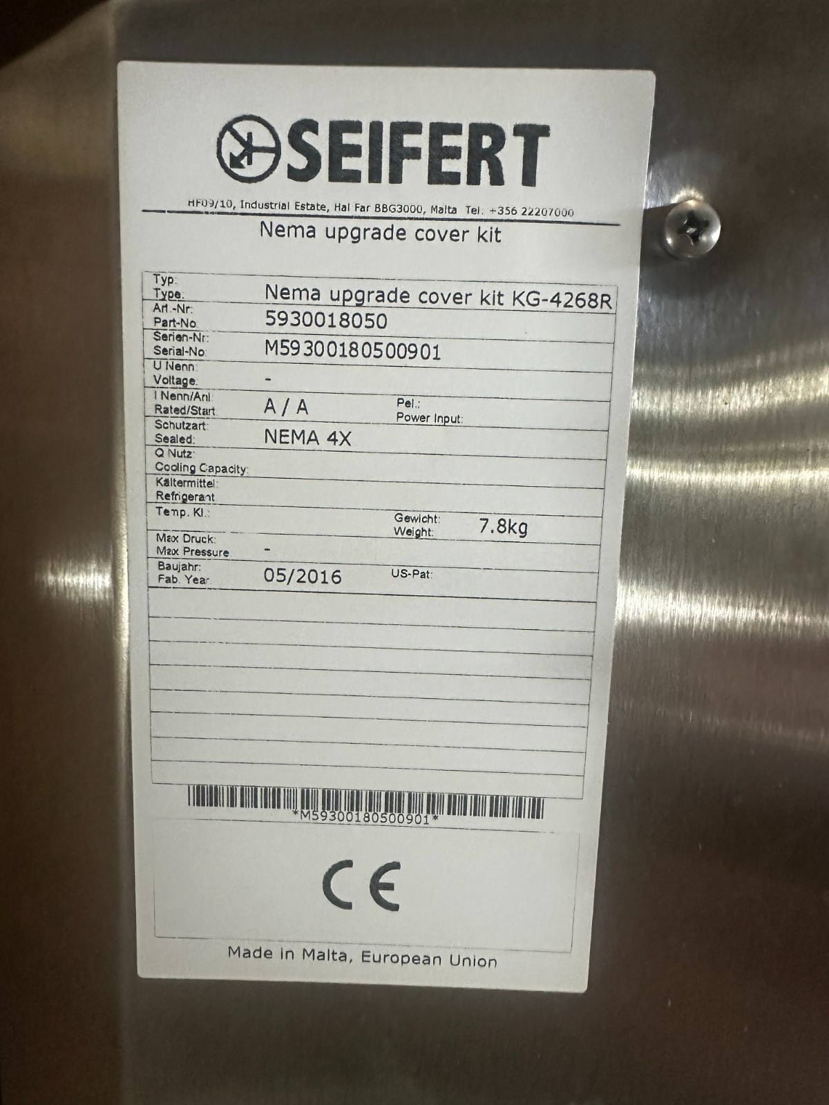 Seifert Systems Mdl. KG-4268 SlimLine Control Cabinet Air Conditioner w/ cover