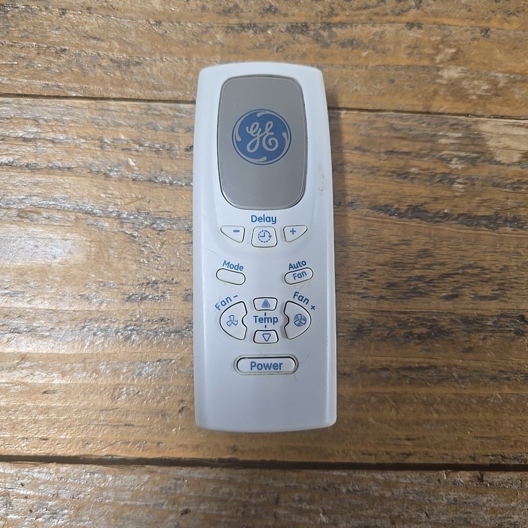 Genuine GE General Electric YK4EB1 Air Conditioner AC Remote No Battery Cover