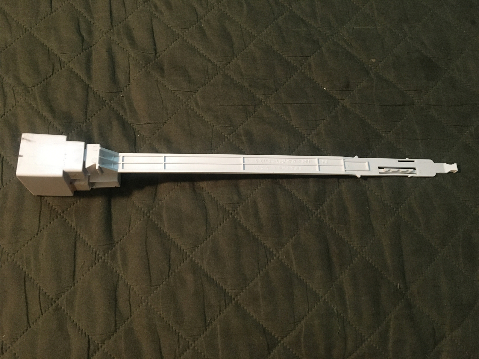Midea ac model : MAW10R1BWT air vent open /close arm(JH-US-KC35/N1Y-EKB10.5-1 )