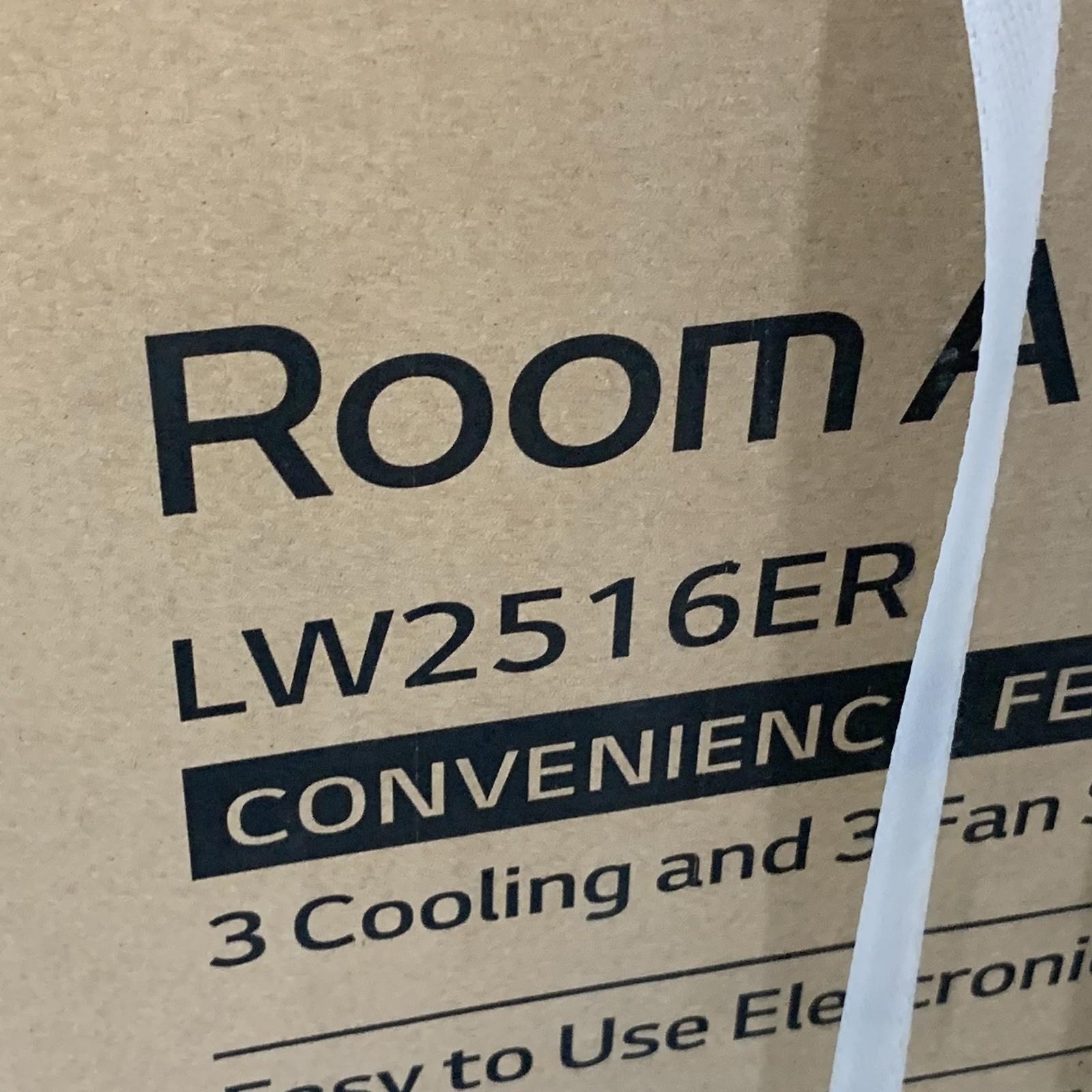 LG 24,500 BTU 230-Volt Window Air Conditioner with Remote in White Pickup ONLY