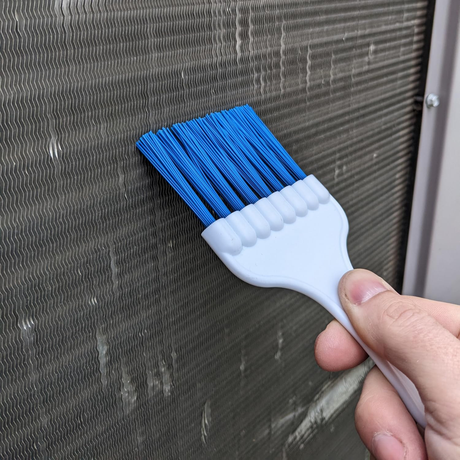 Air Conditioner & Refrigerator Coil Cleaning Brush