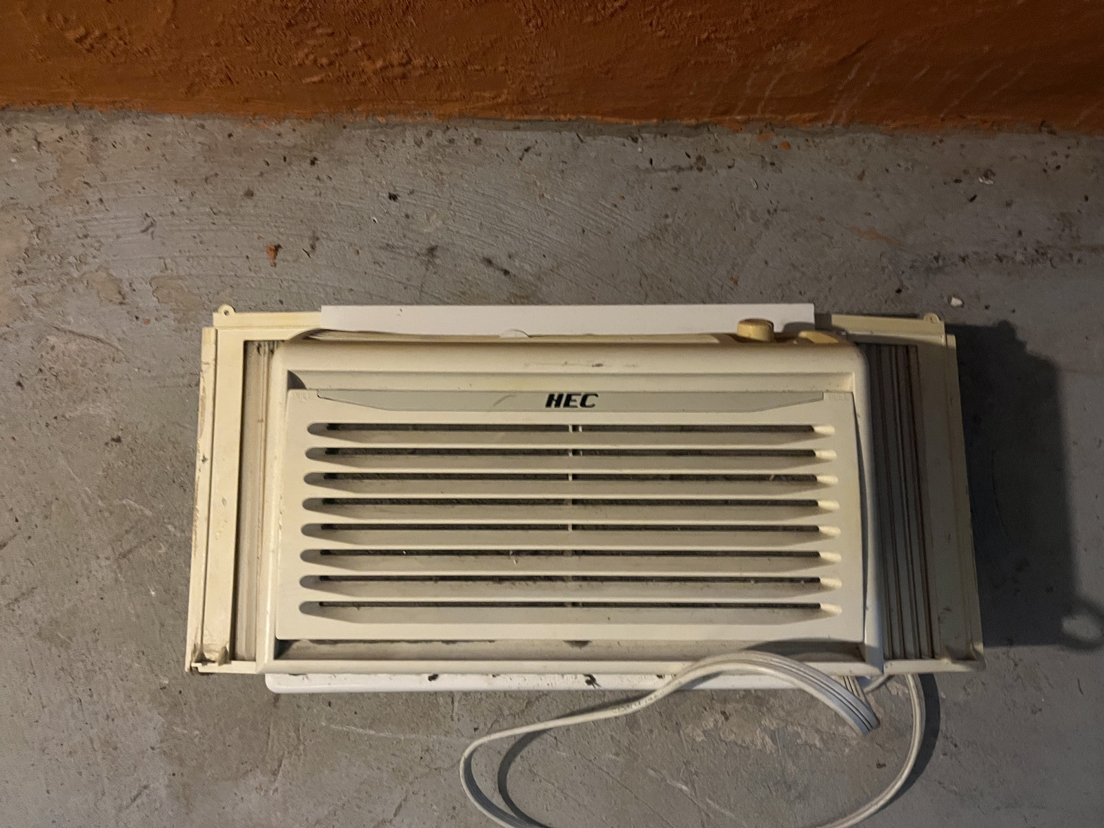 Haier HEC ac unit window air conditioner unit old but working