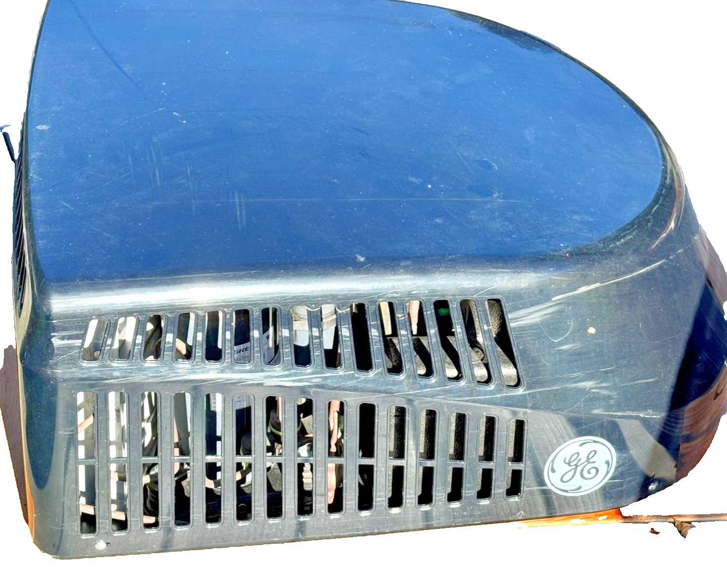 GE RV Air Conditioner, Model: ARC13AACBL2 – virtually new – 13,500 BTU, 115 V