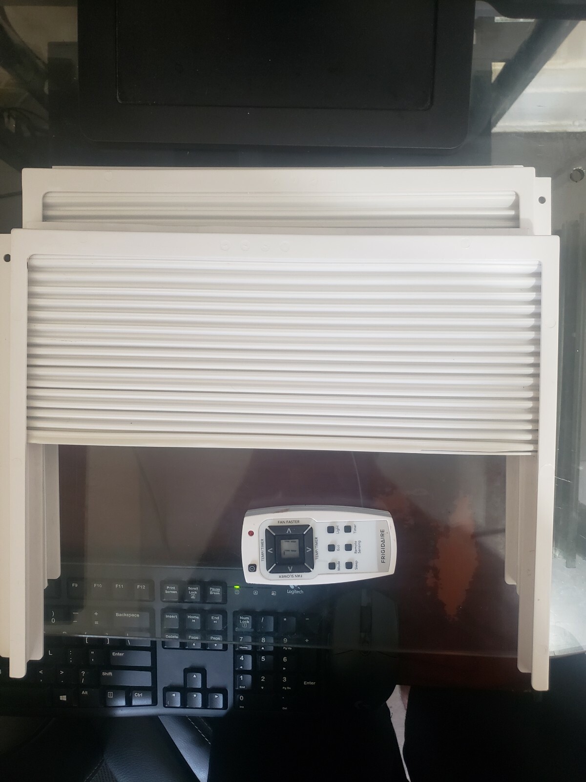 FRIGIDAIRE Energy Star 6,000 BTU 115V Window-Mounted Mini-Compact Air Conditione